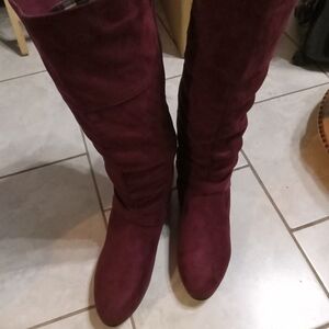 Cloudwalkers Rouch Burgundy  Knee High Boots NWOT